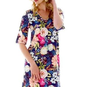 NWT Vera Fishbaugh v neck floral dress